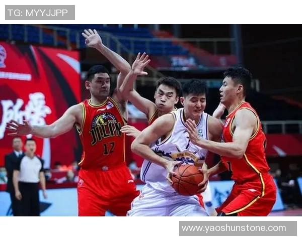 成都羽毛球队以72分领跑奥运会积分榜展现强劲实力